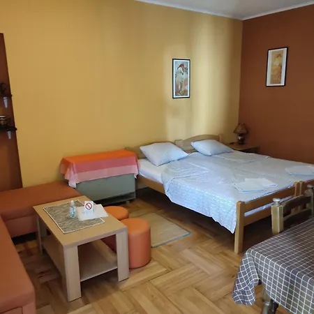 Stojicic Apartment